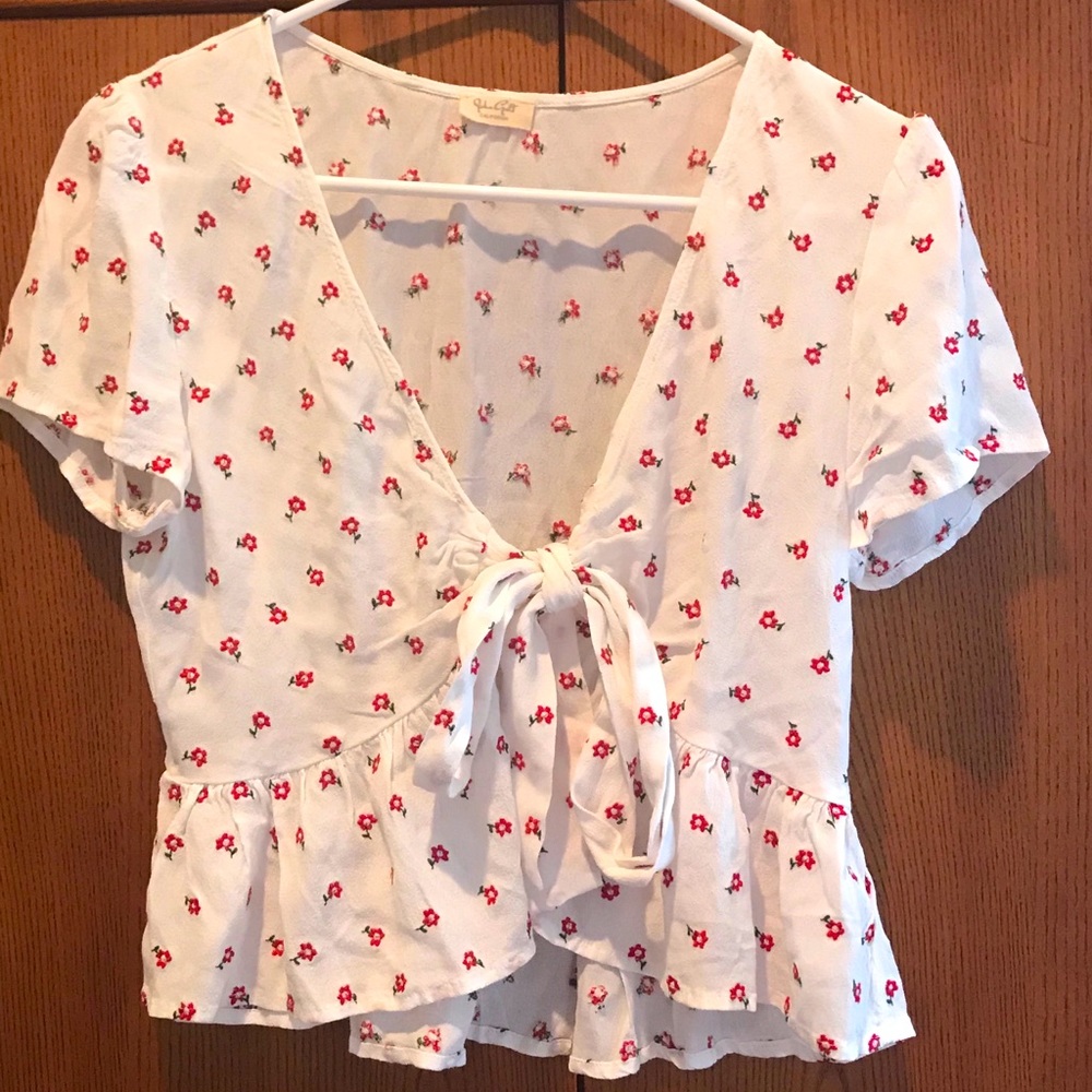 Brandy Melville tie front top